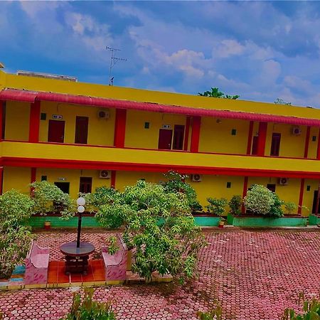 Hotel Rembulan Tebing Tinggi Zewnętrze zdjęcie